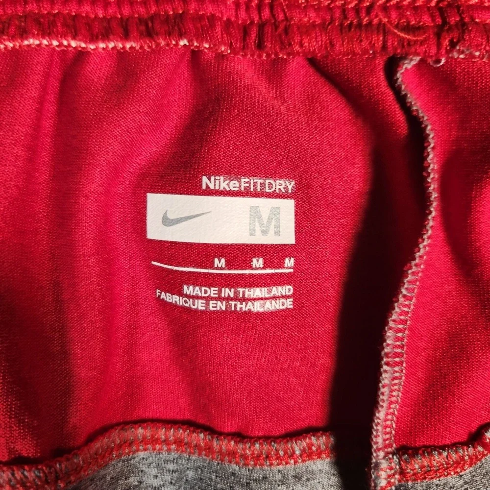 Nike Running Shorts Men's 38X9 Red Gray Fit Dry Medium‎ Quick Dry